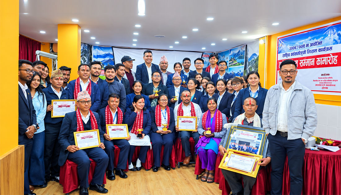 दोलखामा स्वास्थ्य कार्यक्रमको जिल्लास्तरीय समीक्षा गोष्ठी सम्पन्न, विगु पहिलो