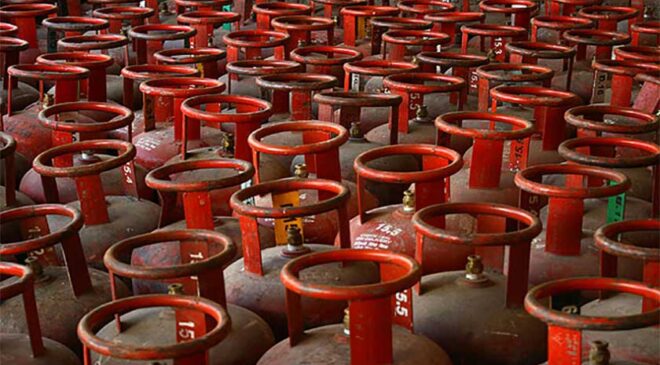 Cooking gas banned in Singhadarbar